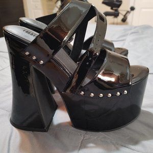 Current Mood Mega Platform Sandals